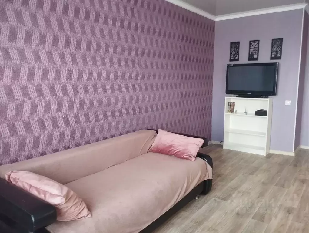 1-к кв. Омская область, Омск просп. Комарова, 17К3 (47.0 м) - Фото 1