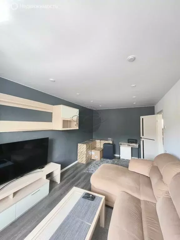 3-комнатная квартира: Елизово, Уральская улица, 10 (59.8 м) - Фото 1