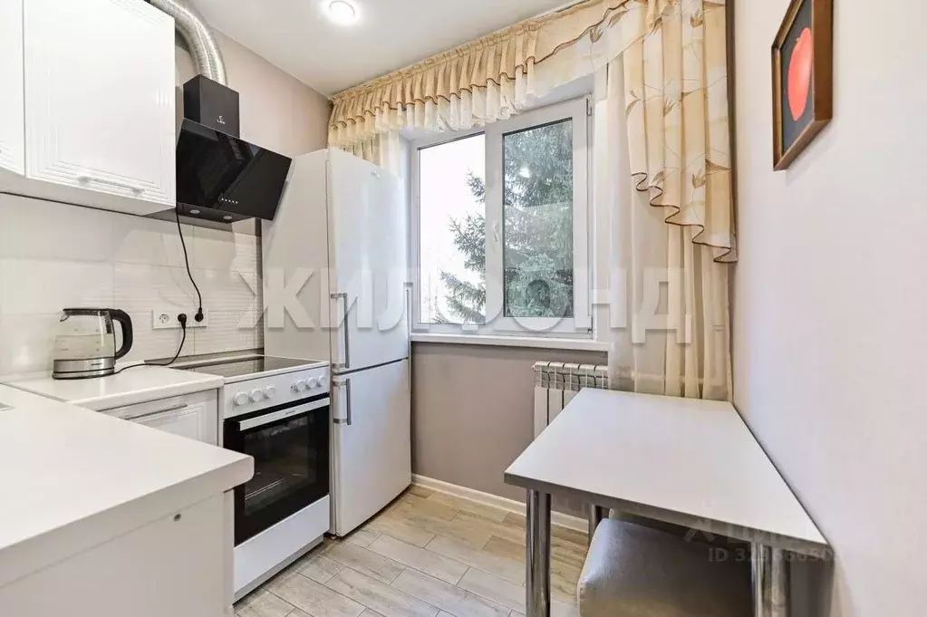 2-к кв. Алтайский край, Барнаул ул. Георгиева, 45 (44.1 м) - Фото 1