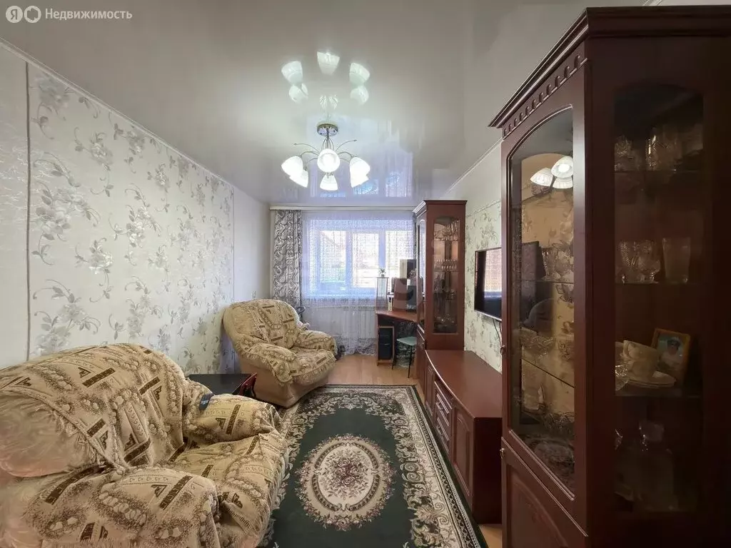 3-комнатная квартира: посёлок городского типа Пионерский, улица ... - Фото 2