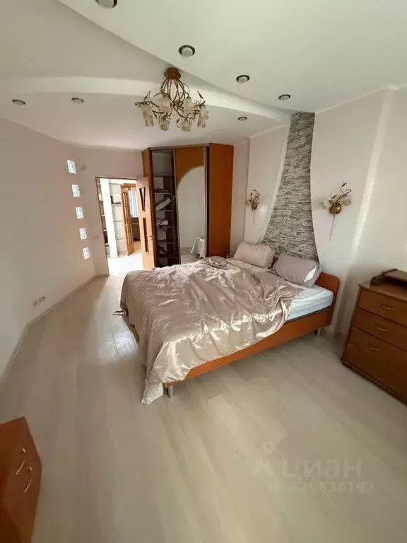 3-к кв. Пермский край, Пермь ул. Татьяны Барамзиной, 42/2 (96.8 м) - Фото 1