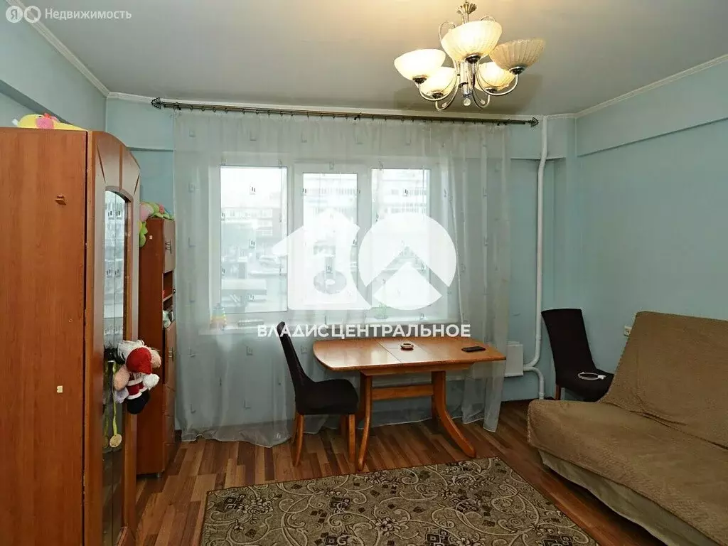 3-комнатная квартира: Новосибирск, улица Кирова, 108 (76 м) - Фото 0