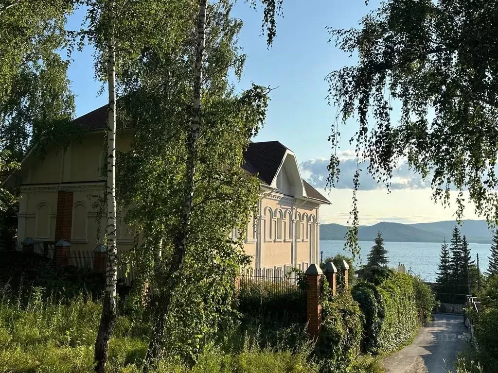 Коттедж в Челябинская область, Миасский городской округ, пос. Тургояк ... - Фото 1
