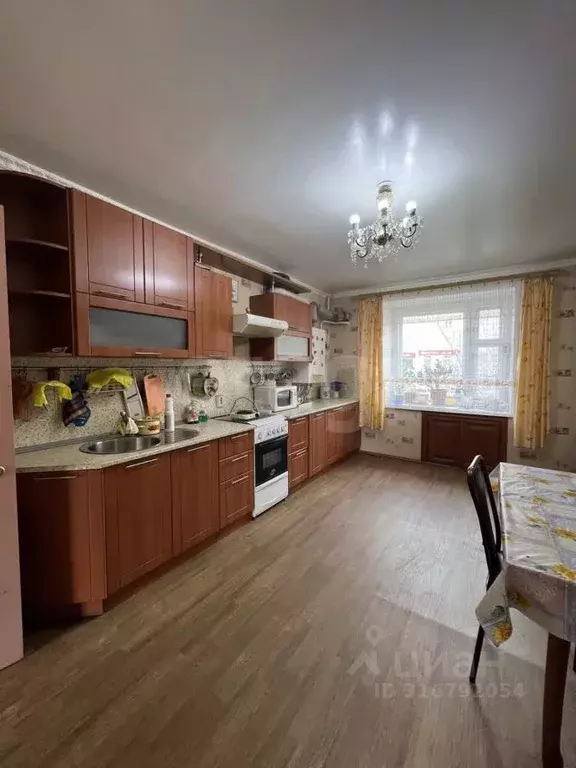 2-к кв. Архангельская область, Котлас ул. Кузнецова, 12 (68.1 м) - Фото 0