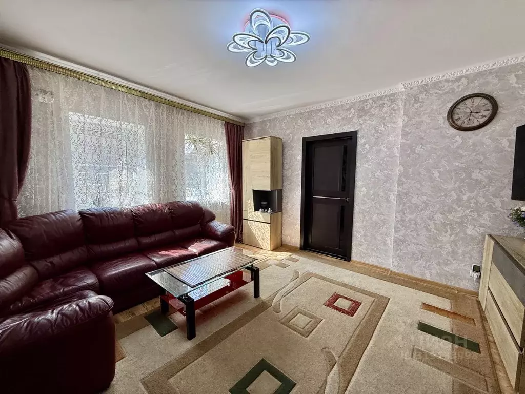Дом в Ростовская область, Таганрог Акушерская ул., 15А (79 м) - Фото 1