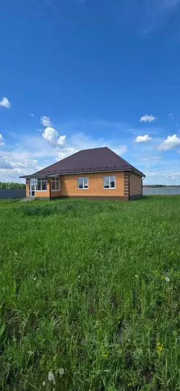 Дом в Омская область, Омский район, с. Усть-Заостровка  (130 м) - Фото 0
