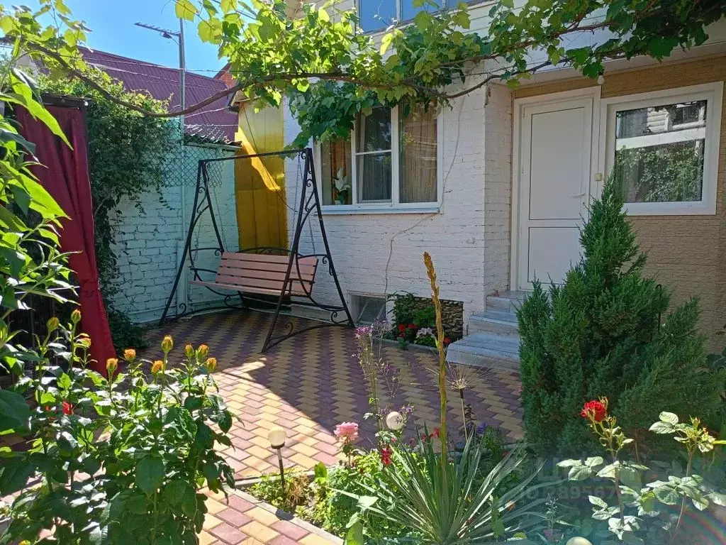 Дом в Краснодарский край, Ейск Октябрьская ул., 142 (24 м) - Фото 1