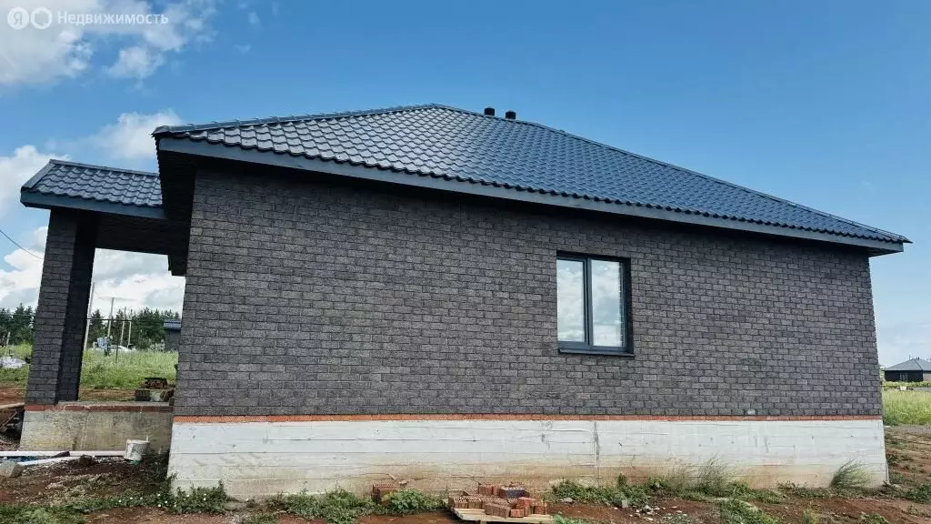 Дом в Оренбургский район, посёлок Соловьёвка (90 м) - Фото 1