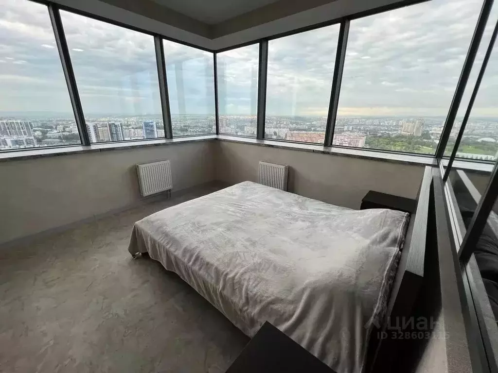 2-к кв. Татарстан, Казань просп. Альберта Камалеева, 1 (80.0 м) - Фото 1