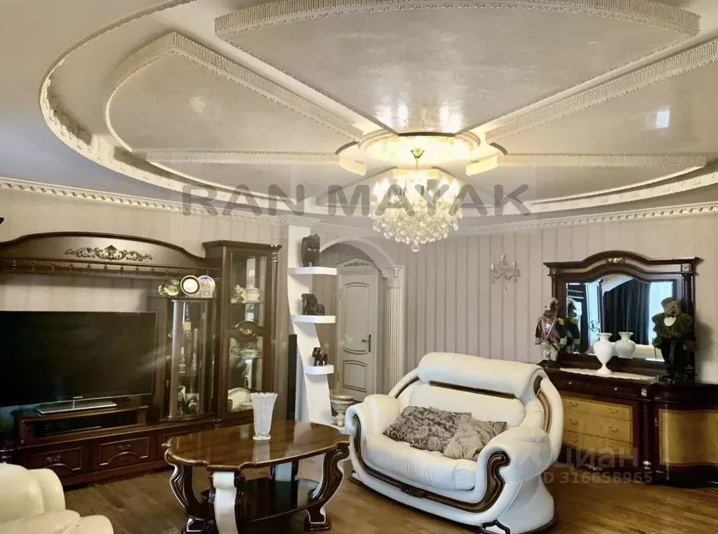 3-к кв. Адыгея, Майкоп ул. 3-го Интернационала, 165 (120.0 м) - Фото 1