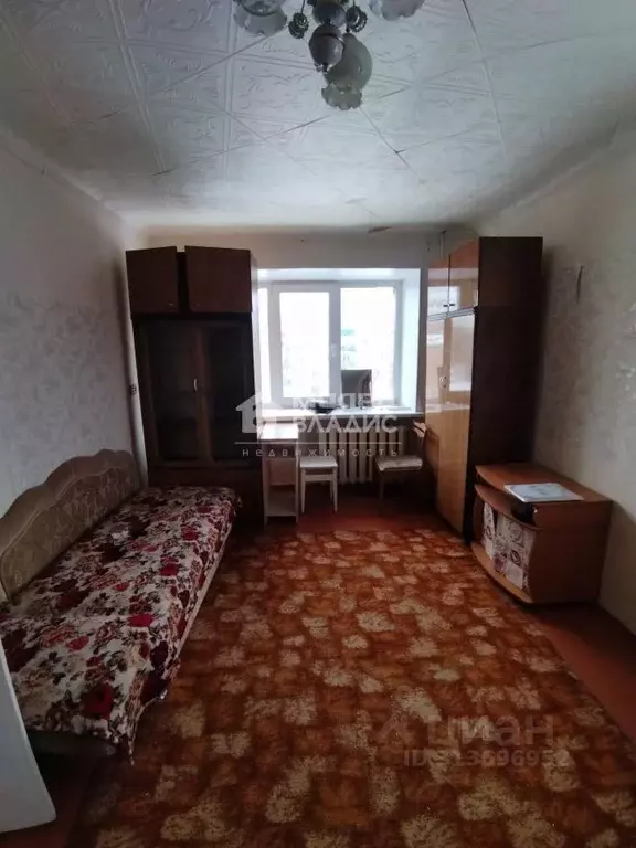 1-к кв. Омская область, Омск просп. Космический, 43 (30.4 м) - Фото 0
