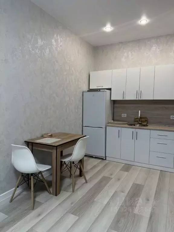 1-к кв. Тюменская область, Тюмень ул. Ветеранов Труда, 36к1 (36.8 м) - Фото 1