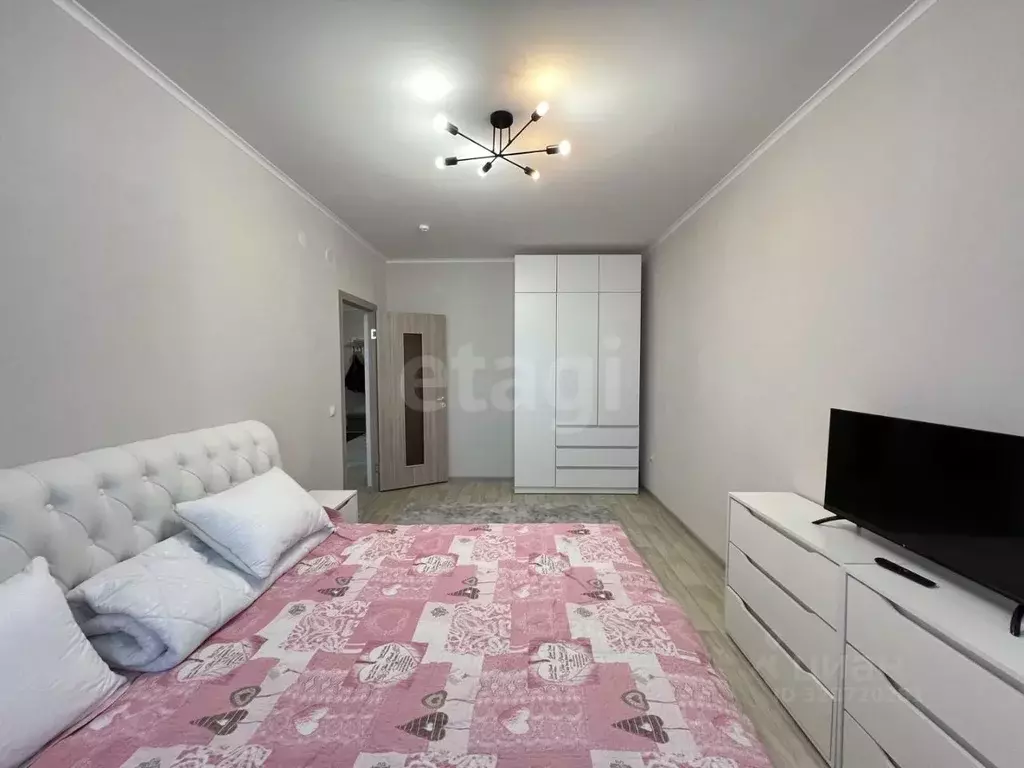 2-к кв. Ямало-Ненецкий АО, Новый Уренгой Строителей мкр, 4 (55.3 м) - Фото 2