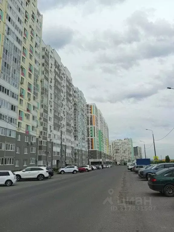 2-к кв. Оренбургская область, Оренбург ул. Братьев Башиловых, 6 (60.0 ... - Фото 1