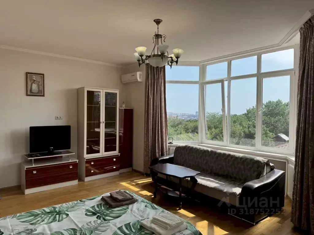 2-к кв. Краснодарский край, Геленджик ул. Тургенева, 43 (64.0 м) - Фото 1