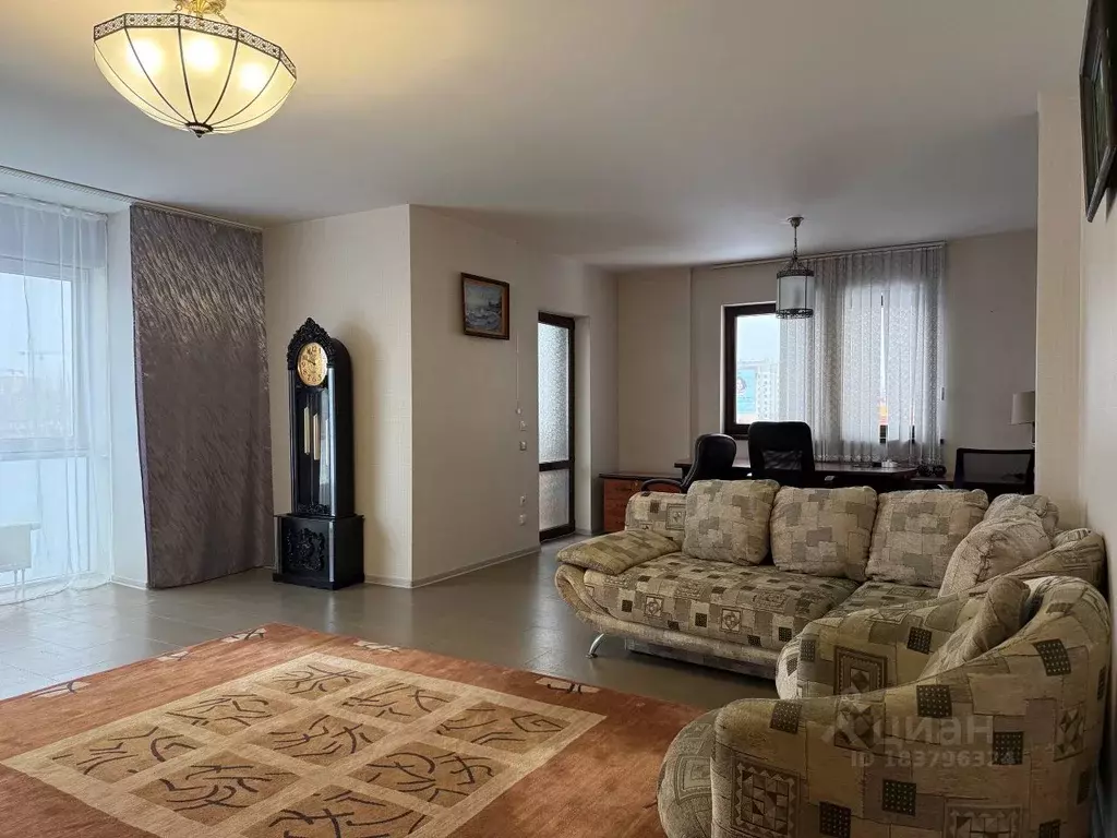 2-к кв. Тюменская область, Тюмень ул. Максима Горького, 68 (98.0 м) - Фото 1