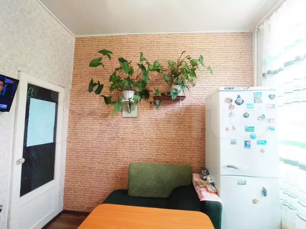 2-к. квартира, 54 м, 1/1 эт. - Фото 1
