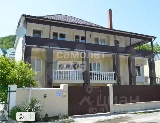 Дом в Краснодарский край, Туапсинский муниципальный округ, с. Небуг ... - Фото 0