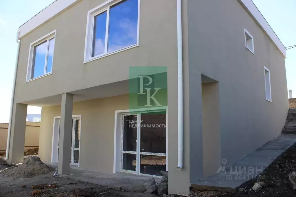 Дом в Севастополь ул. Планерная (208 м) - Фото 1