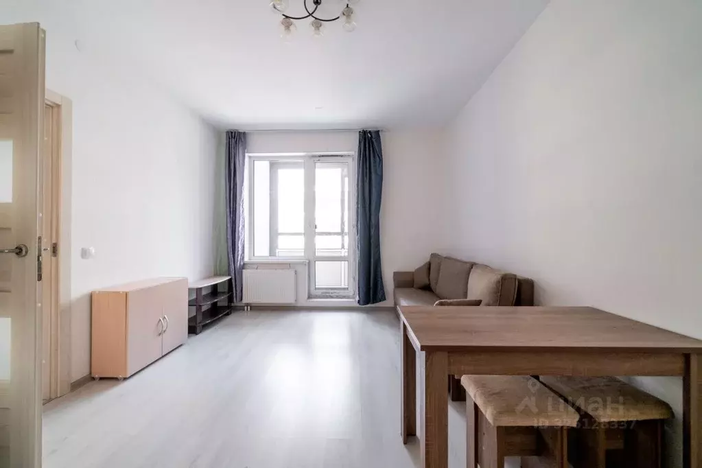 1-к кв. Санкт-Петербург ул. Верхне-Каменская, 9к1 (35.6 м) - Фото 1