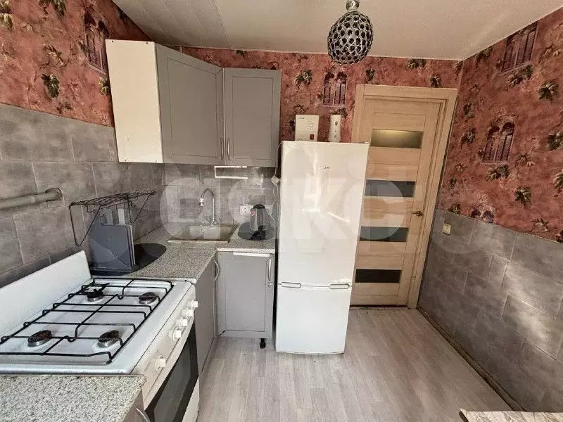 1-к. квартира, 31 м, 5/5 эт. - Фото 0