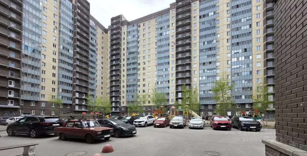 1-к кв. Ленинградская область, Кировск Набережная ул., 19 (33.9 м) - Фото 1
