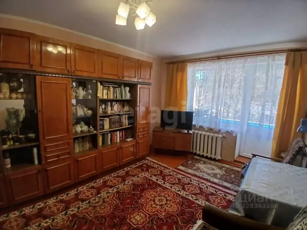 3-к кв. Белгородская область, Валуйки ул. Островского, 1А (61.2 м) - Фото 1