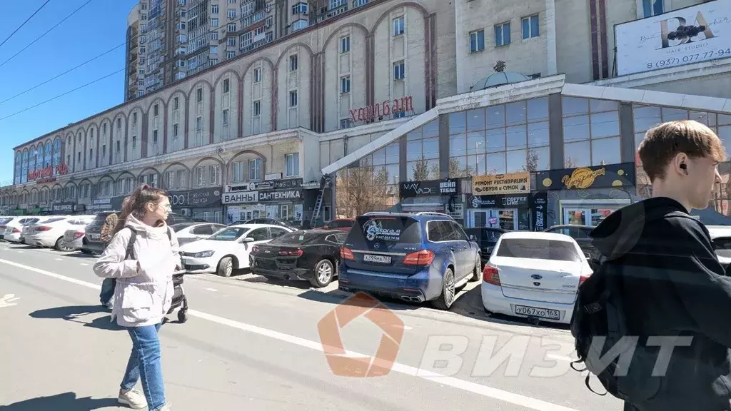 Торговая площадь с мокрой точкой в  Охотном ряду - Фото 0