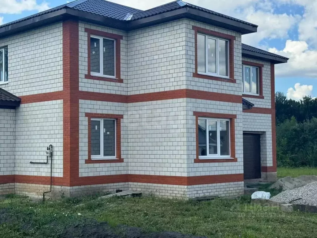 Дом в Брянская область, Выгоничи рп ул. Космонавтов (193 м) - Фото 1