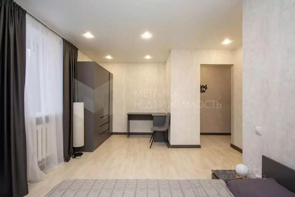 1-к кв. Тюменская область, Тюмень ул. 50 лет ВЛКСМ, 97 (30.1 м) - Фото 1