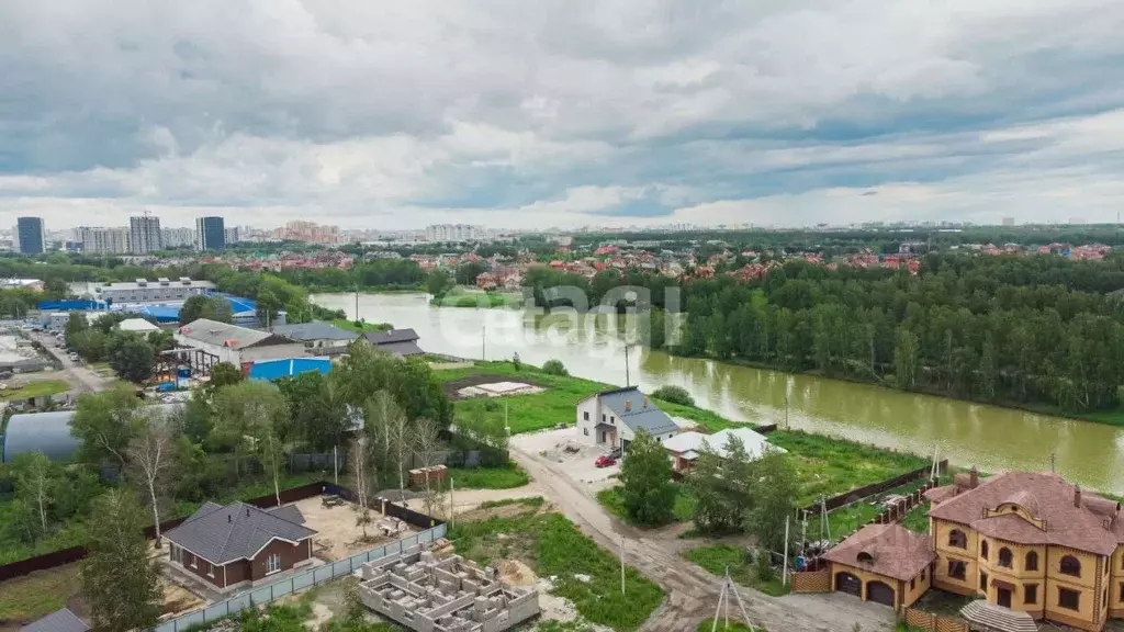 Участок в Тюменская область, Тюмень ул. Семена Урусова, 28 (14.19 ... - Фото 1