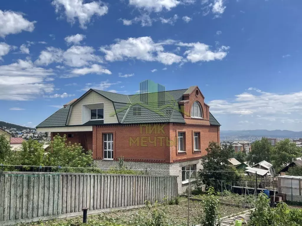 Коттедж в Бурятия, Улан-Удэ Спортивная ул., 5 (450 м) - Фото 1