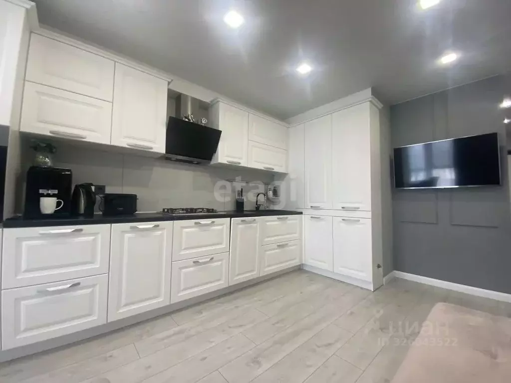 2-к кв. Смоленская область, Смоленск ул. Нормандия-Неман, 7 (66.2 м) - Фото 1