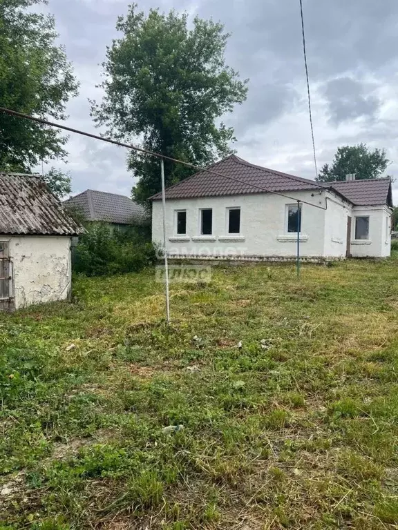 Дом в Курская область, Медвенский район, д. Амосовка  (63 м) - Фото 1