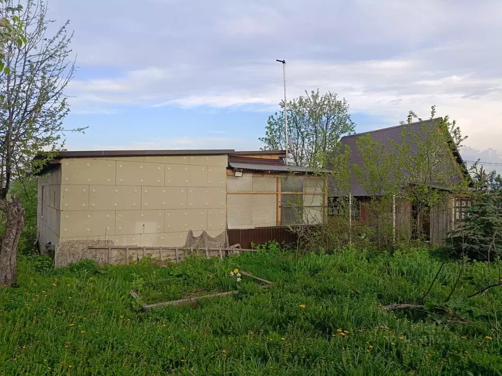 Дом в Башкортостан, Иглинский район, Балтийский сельсовет, д. ... - Фото 2