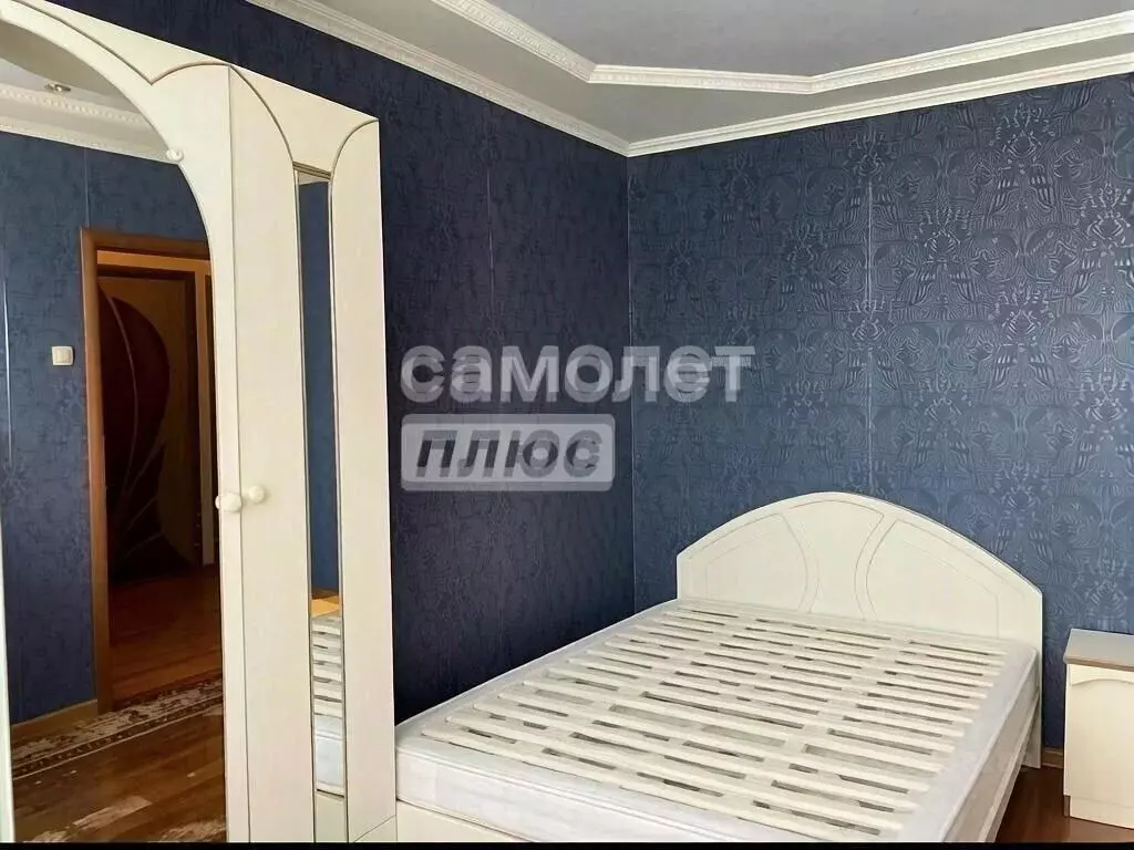 3-к кв. Курская область, Курск Орловская ул., 10 (60.4 м) - Фото 2
