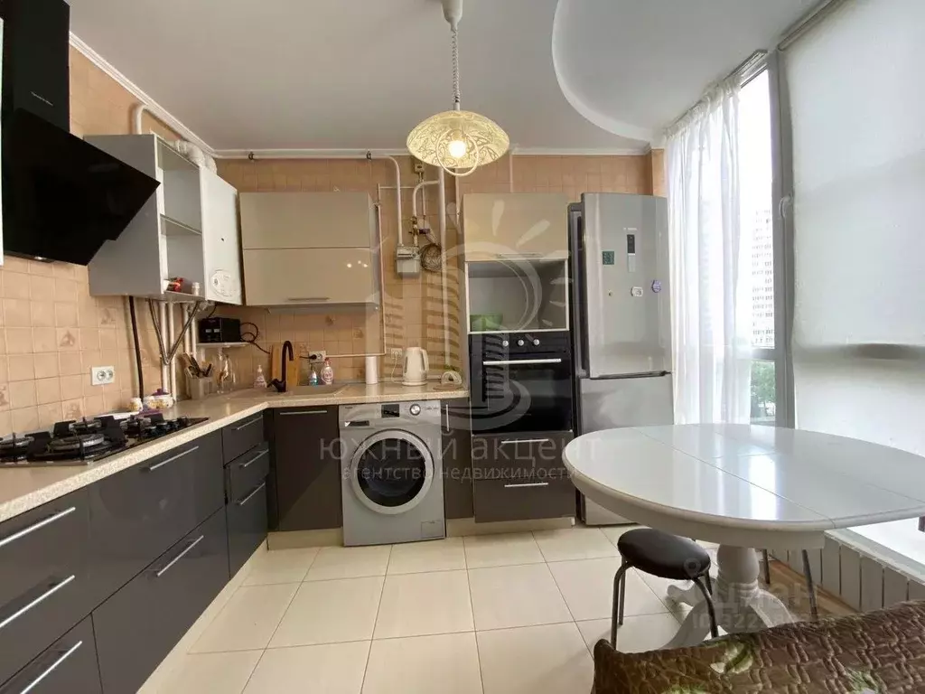 2-к кв. Краснодарский край, Анапа Рождественская ул., 57к2 (53.7 м) - Фото 1