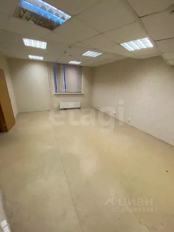 Помещение свободного назначения в Тюменская область, Тюмень Заречный ... - Фото 1