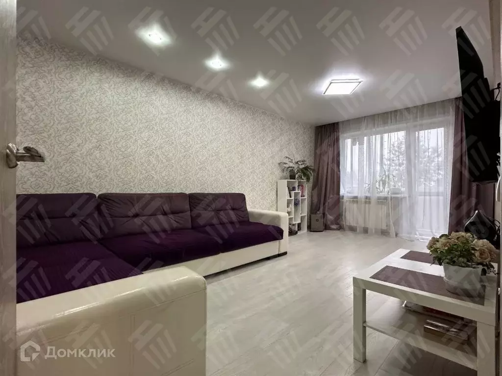 Продаётся 3-к квартира, 63.3 м - Фото 1