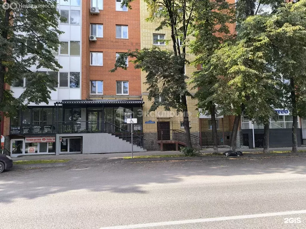 4-комнатная квартира: Тюмень, улица Щорса, 2 (97.7 м) - Фото 0