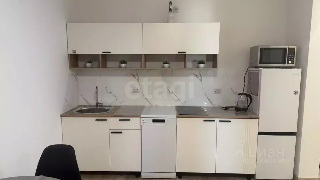 1-к кв. Тюменская область, Тюмень ул. Новоселов, 90 (33.4 м) - Фото 2