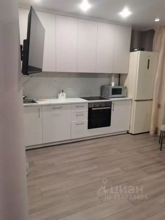 2-к кв. Тюменская область, Тюмень Новгородская ул., 1 (53.4 м) - Фото 1