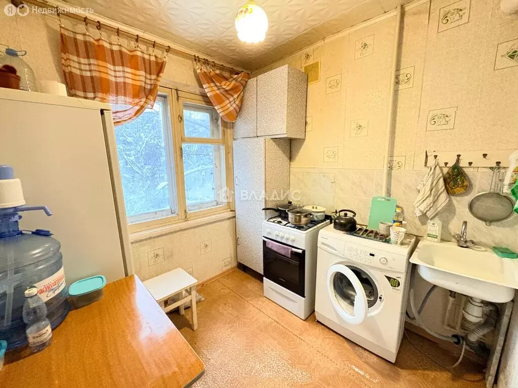 2-комнатная квартира: Сыктывкар, Октябрьский проспект, 134 (44 м) - Фото 1