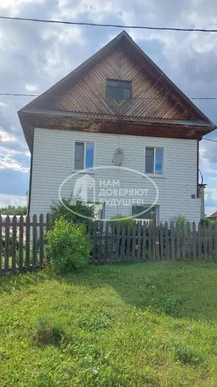 Дом в Пермский край, Чернушинский муниципальный округ, пос. Азинский ... - Фото 1