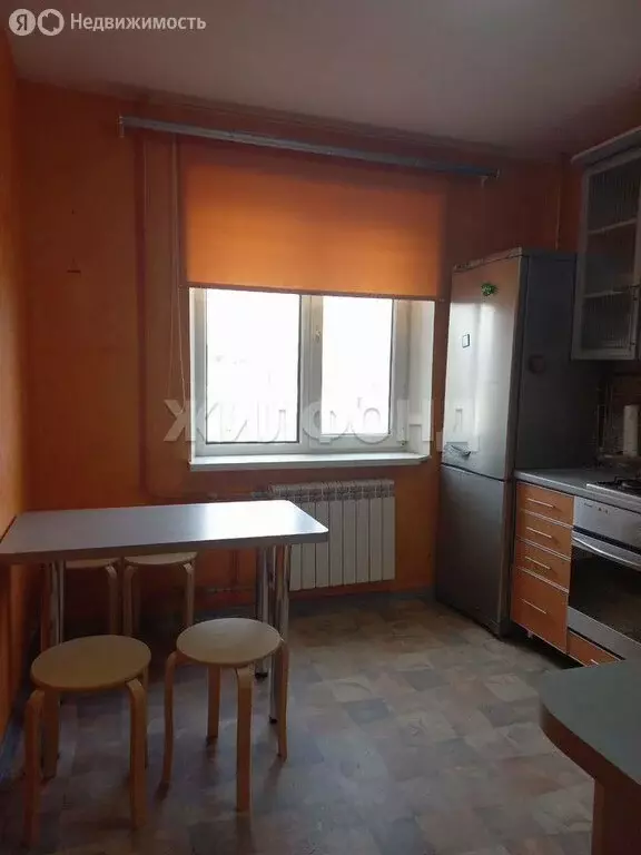 3-комнатная квартира: Воронеж, бульвар Победы, 26 (65 м) - Фото 1