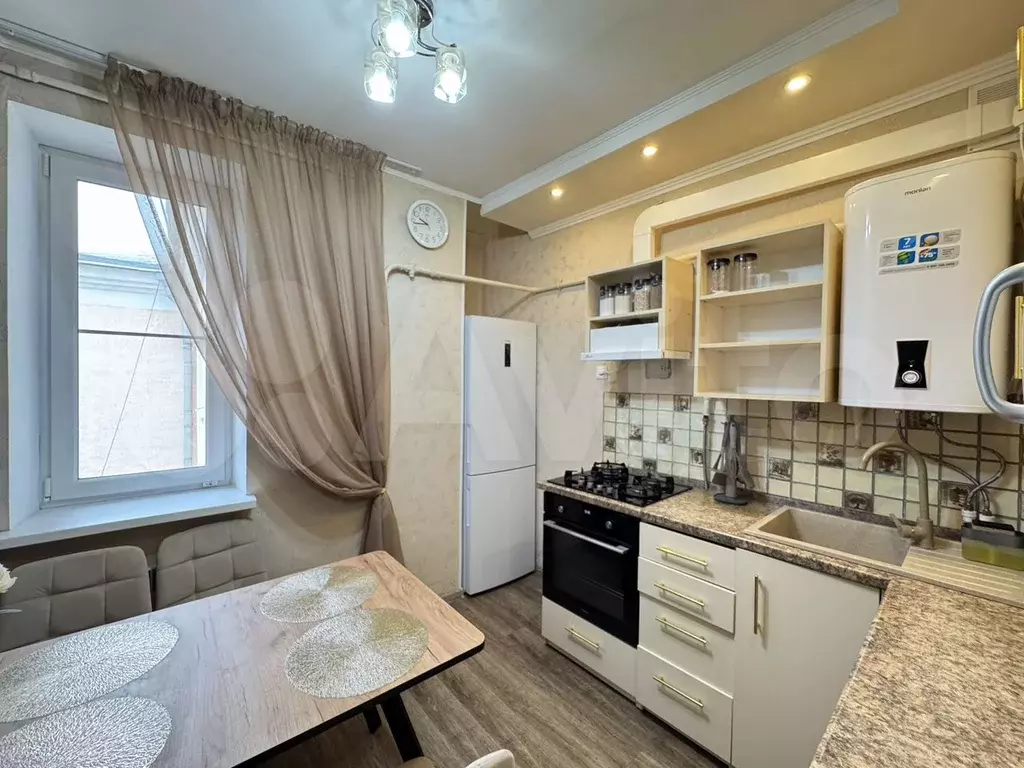 2-к. квартира, 48,5 м, 5/5 эт. - Фото 0
