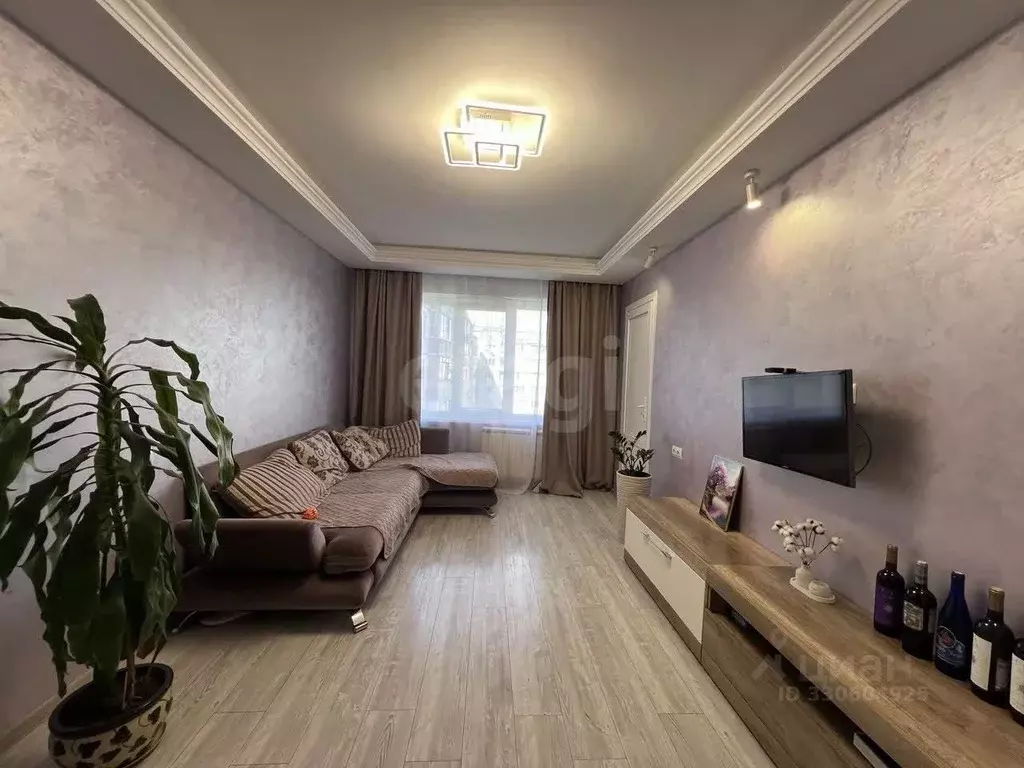 3-к кв. Крым, Симферополь ул. Куйбышева (61.1 м) - Фото 1