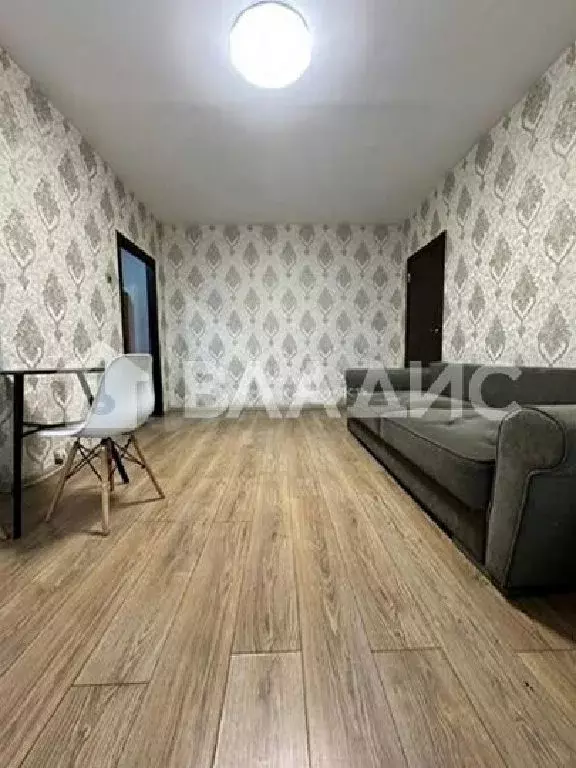 Продается 3-комнатная квартира - Фото 1