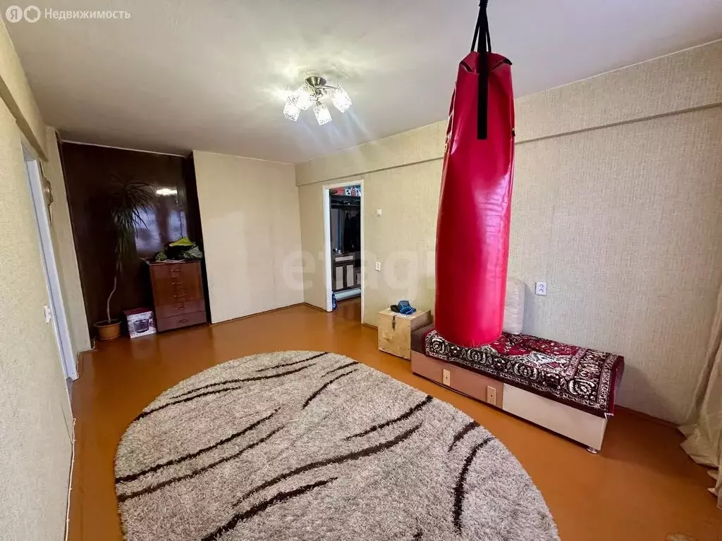 4-комнатная квартира: Ачинск, улица Чкалова, 43 (58.5 м) - Фото 1