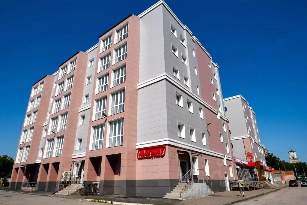1-к кв. Омская область, Омск Октябрьская ул., 87 (50.0 м) - Фото 0